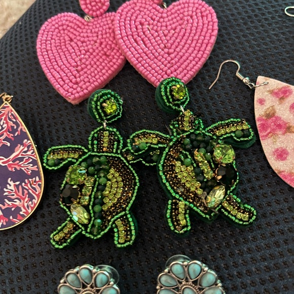 Earrings Bundle - Picture 2 of 4